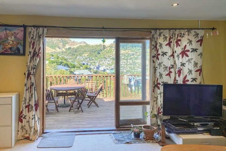 Photo of property in 32 Ticehurst Road, Lyttelton, 8082