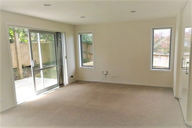 Photo of property in 16 Trinidad Road, Sunnynook, Auckland, 0620