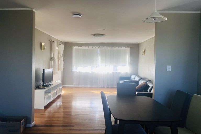 Photo of property in 39 Becroft Drive, Forrest Hill, Auckland, 0620