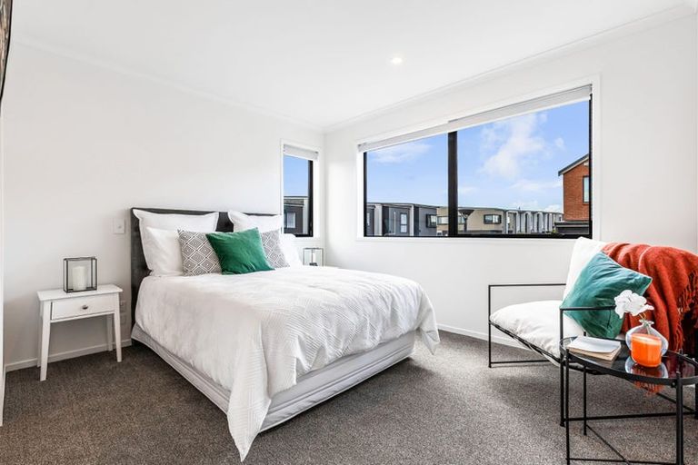 Photo of property in 11 Hiwi Rakau Rise, Westgate, Auckland, 0614