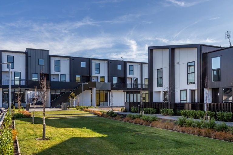 Photo of property in 2/4 Waverley Street, Sydenham, Christchurch, 8023