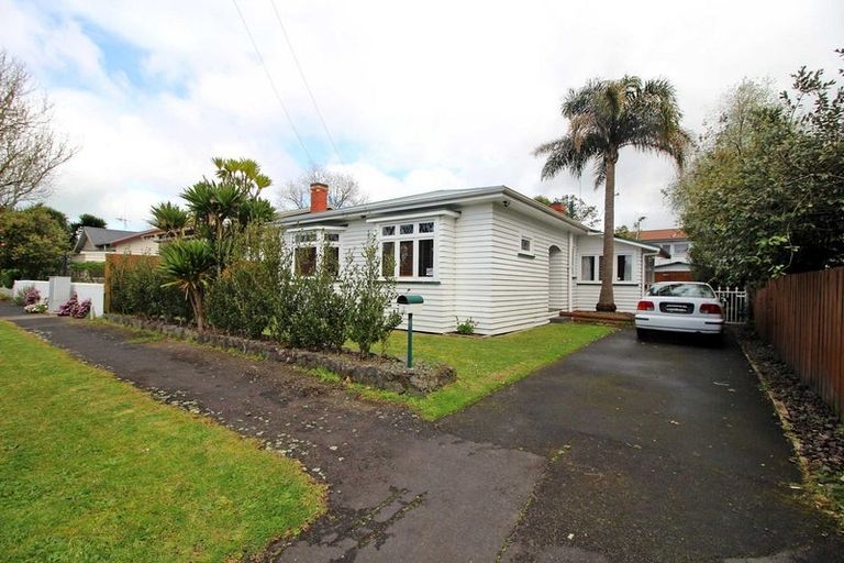 Photo of property in 2 Hall Lane, Frankton, Hamilton, 3204