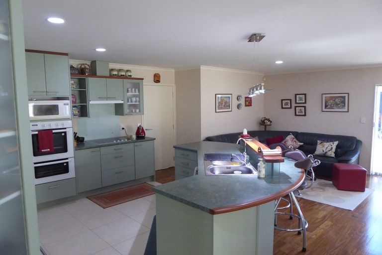 Photo of property in 8 Glesan Place, Beachlands, Auckland, 2018