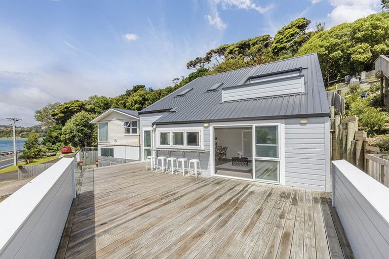 Photo of property in 156 Paremata Road, Paremata, Porirua, 5024