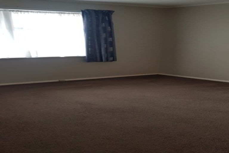 Photo of property in 1/1133 Fergusson Drive, Clouston Park, Upper Hutt, 5018