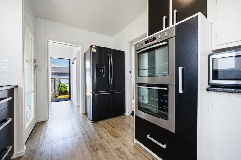 Photo of property in 65 Cloten Road, Stratford, 4332