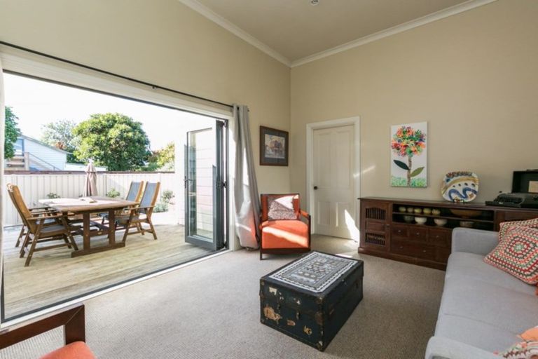 Photo of property in 9a Bowling Road, Greenmeadows, Napier, 4112