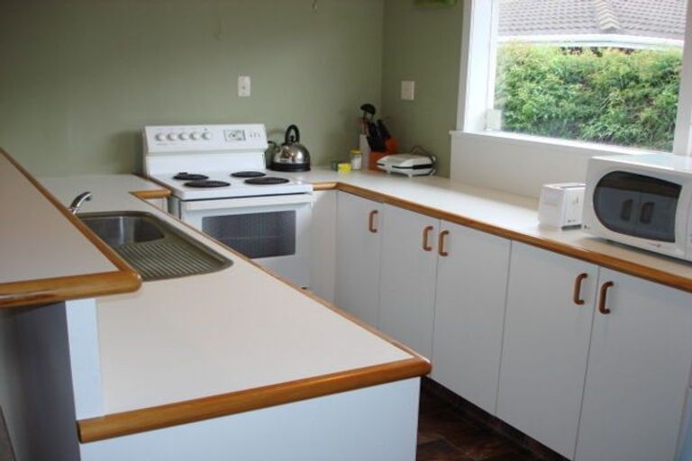 Photo of property in 42 Knowles Street, Terrace End, Palmerston North, 4410