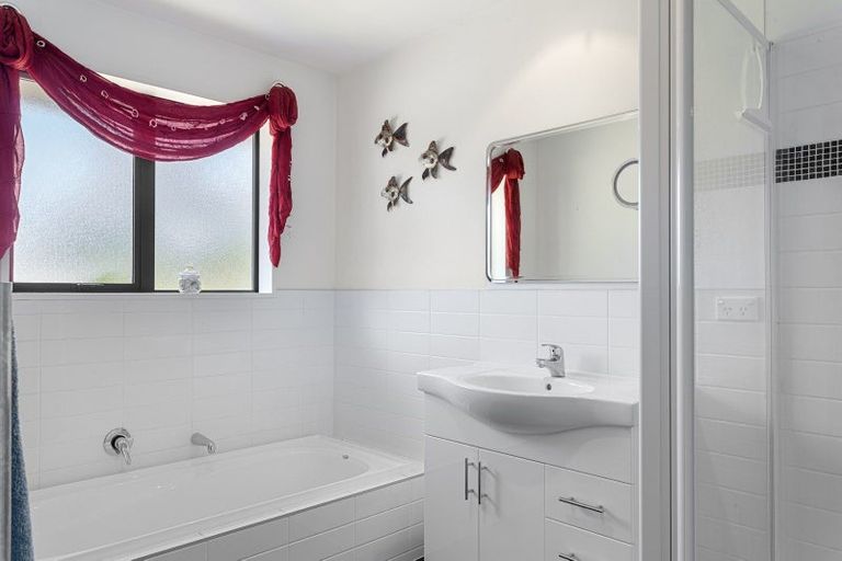 Photo of property in 11 Crawford Close, Amberley, 7410