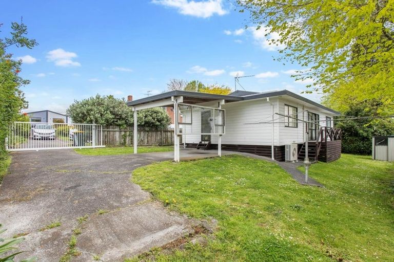 Photo of property in 2/58 Clevedon Road, Papakura, 2110
