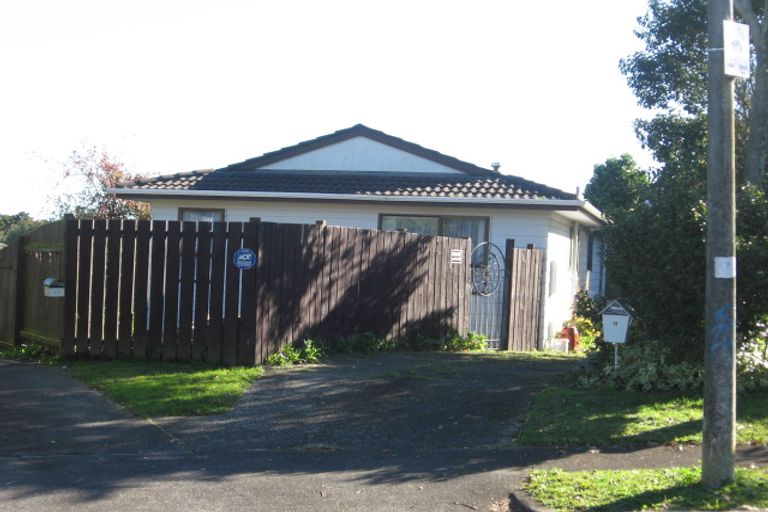 Photo of property in 11 Montego Place, Weymouth, Auckland, 2103