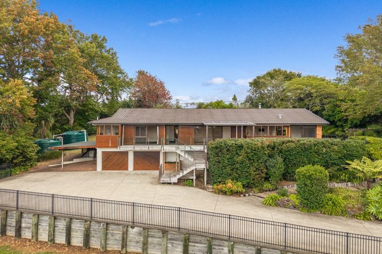 Photo of property in 115 Sandstone Road, Whitford, Manurewa, 2576
