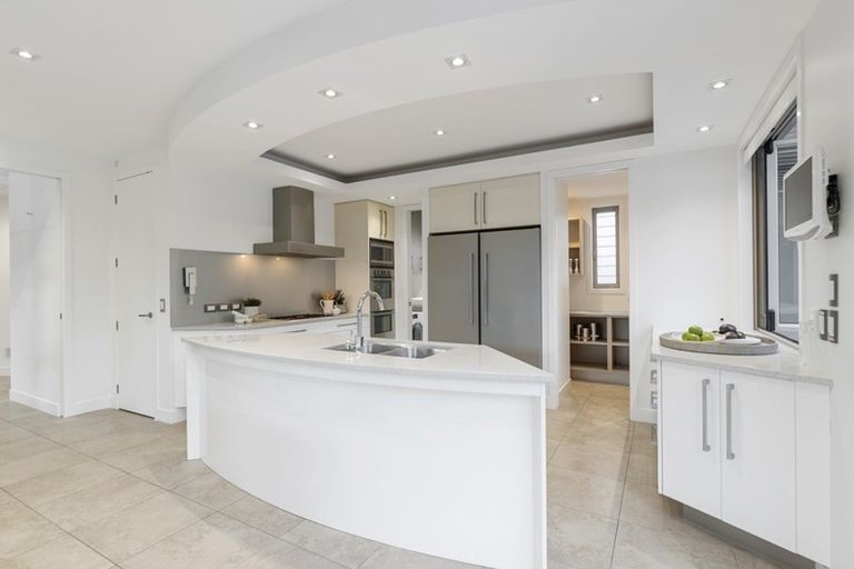 Photo of property in 12 Hauraki Road, Hauraki, Auckland, 0622