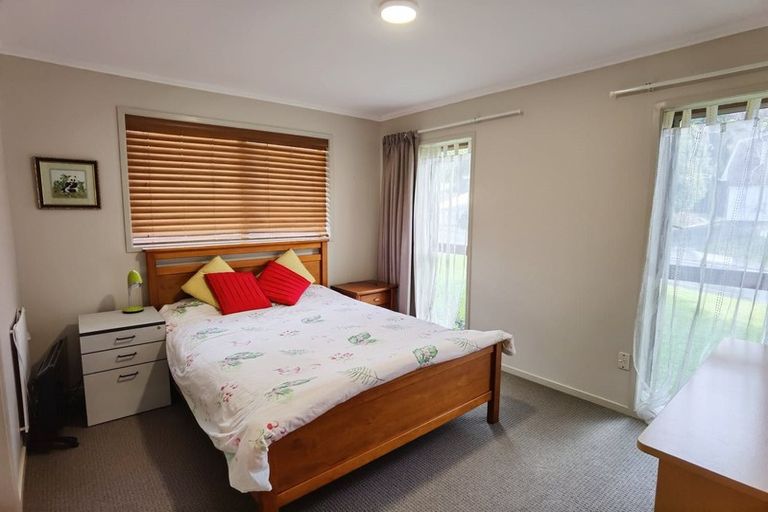 Photo of property in 3 Caesars Place, Churton Park, Wellington, 6037