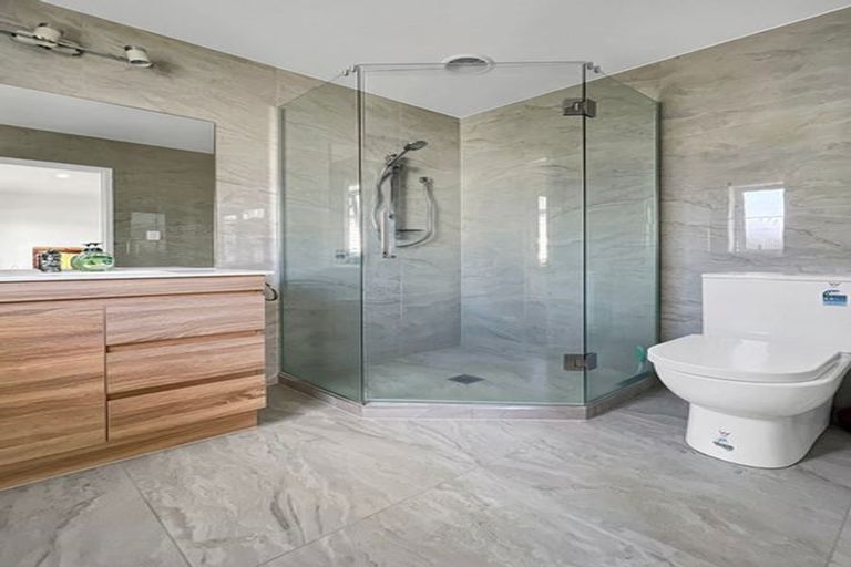 Photo of property in 3 Ringi Lane, Orewa, 0931