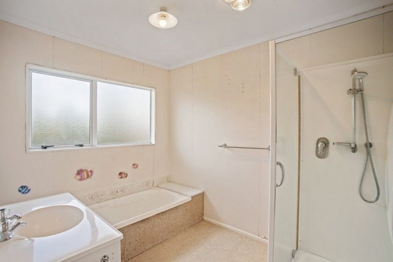Photo of property in 29c Heta Road, Highlands Park, New Plymouth, 4312