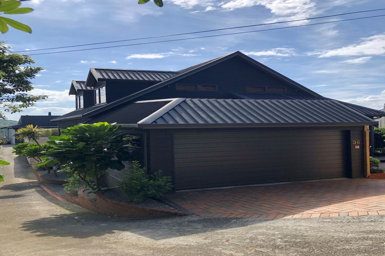 Photo of property in 36 Ranui Crescent, Khandallah, Wellington, 6035