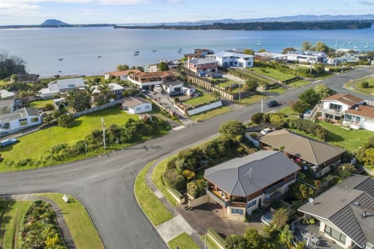 Photo of property in 1 Ruamoana Place, Omokoroa, 3114