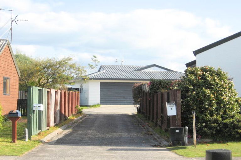 Photo of property in 6 Kane Road, Papamoa Beach, Papamoa, 3118