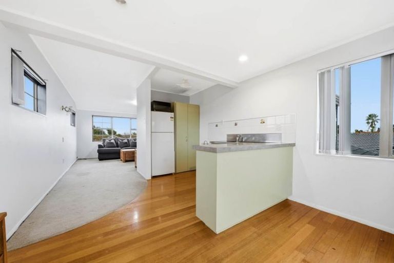 Photo of property in 151 Carnoustie Drive, Wattle Downs, Auckland, 2103