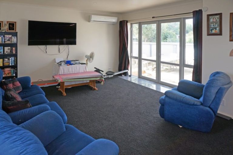 Photo of property in 124 Newcastle Street, Windsor, Invercargill, 9810