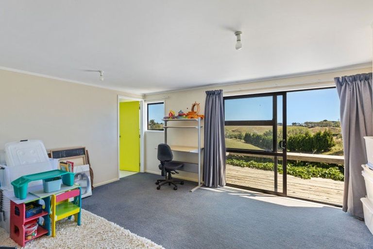 Photo of property in 55 Pitt Road, Hillsborough, New Plymouth, 4372