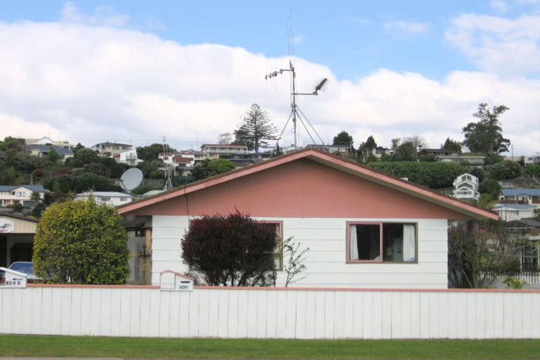 Photo of property in 404 Ngatai Road, Bellevue, Tauranga, 3110