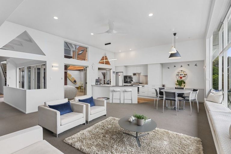 Photo of property in 69c Princes Street, Northcote Point, Auckland, 0627