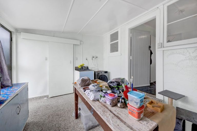 Photo of property in 30 Leicester Street, Patea, 4520