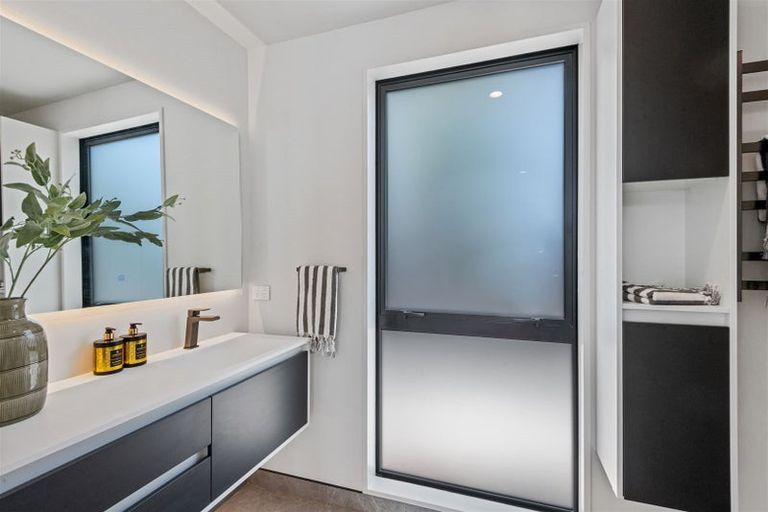 Photo of property in 22 Normans Road, Strowan, Christchurch, 8052