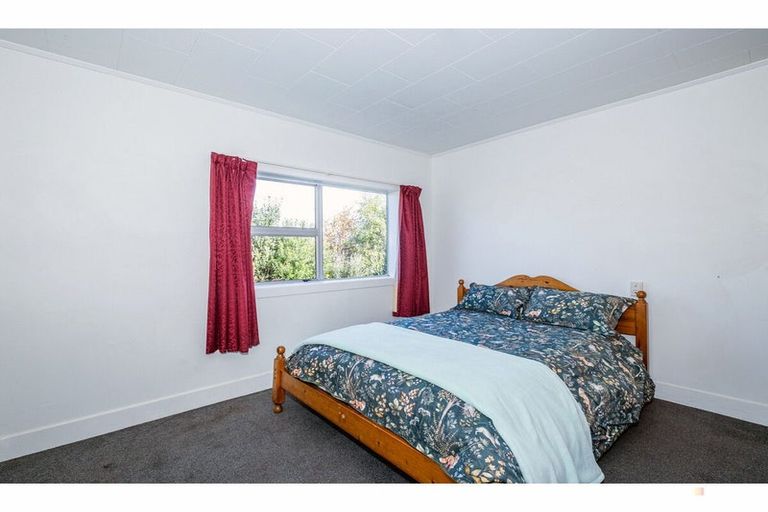 Photo of property in 10 Main North Road, Geraldine, 7930