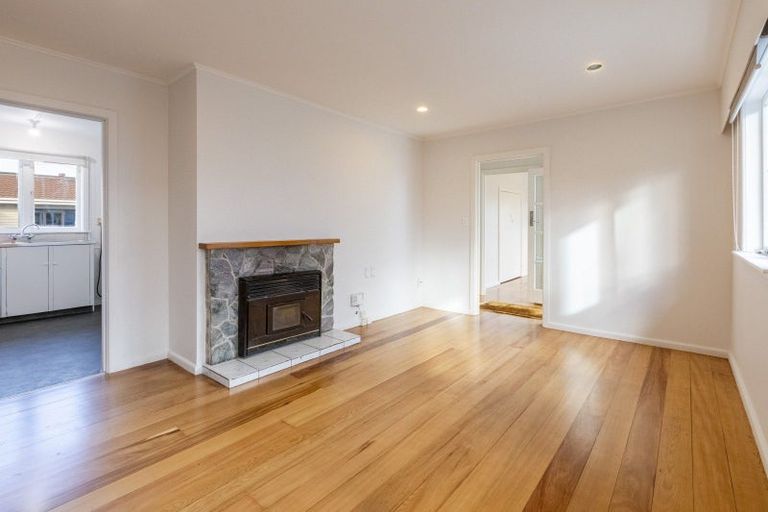 Photo of property in 1/11 Meeanee Quay, Westshore, Napier, 4110