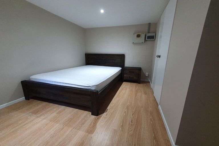 Photo of property in 128 Grafton Road, Grafton, Auckland, 1010