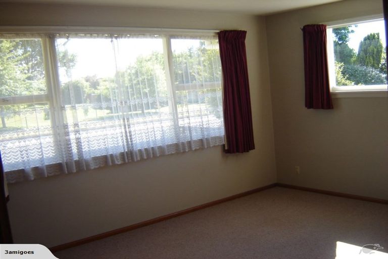 Photo of property in 5 Woodbury Street, Avonhead, Christchurch, 8042