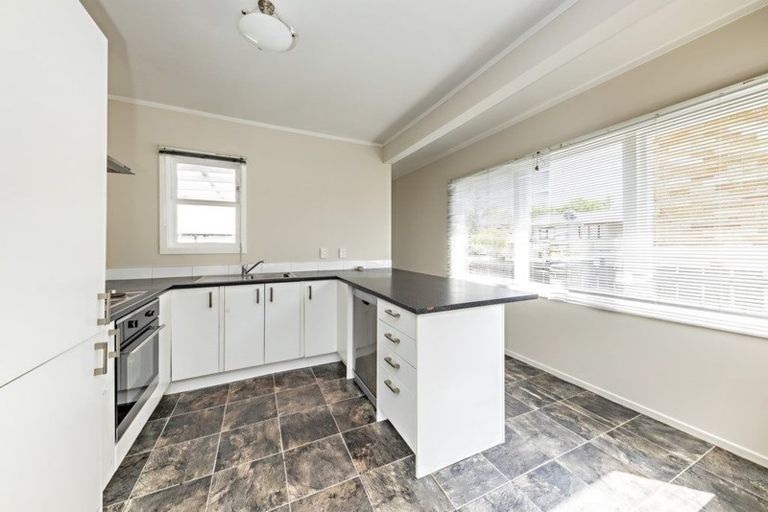 Photo of property in 1/72 Weymouth Road, Manurewa, Auckland, 2102