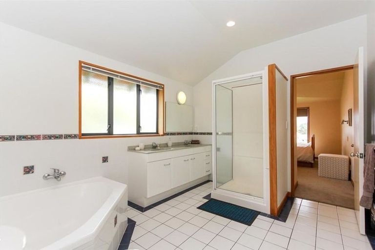 Photo of property in 96g Branch Road, Highlands Park, New Plymouth, 4312