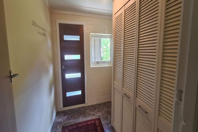 Photo of property in 26 Whaka Street, Maungaturoto, 0520