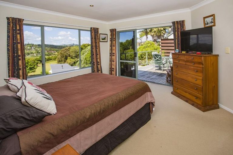 Photo of property in 60 Somerville Road, Shelly Park, Auckland, 2014