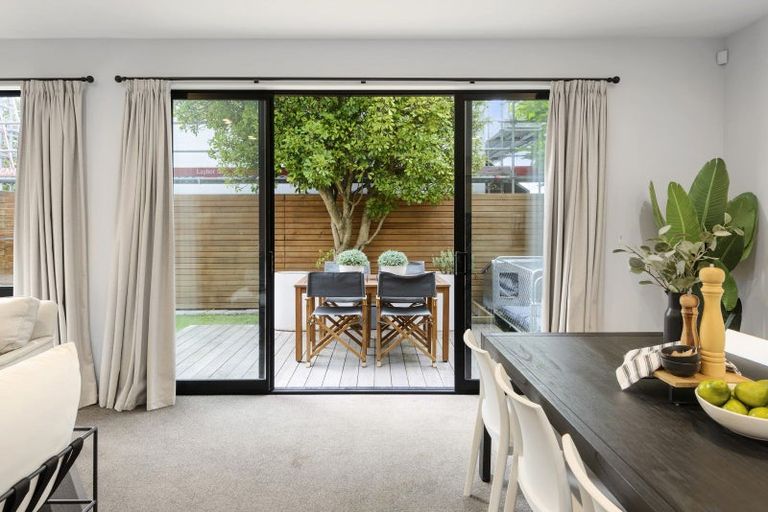 Photo of property in 32b Hewitts Road, Merivale, Christchurch, 8014