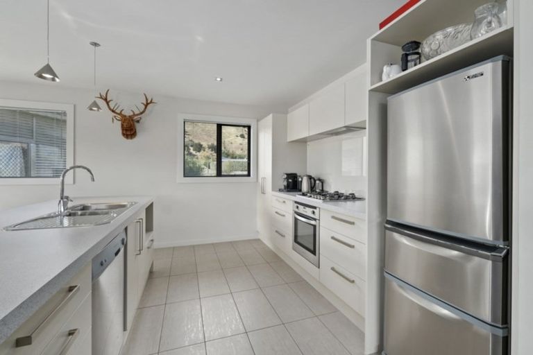 Photo of property in 16 Islington Place, Wanaka, 9305