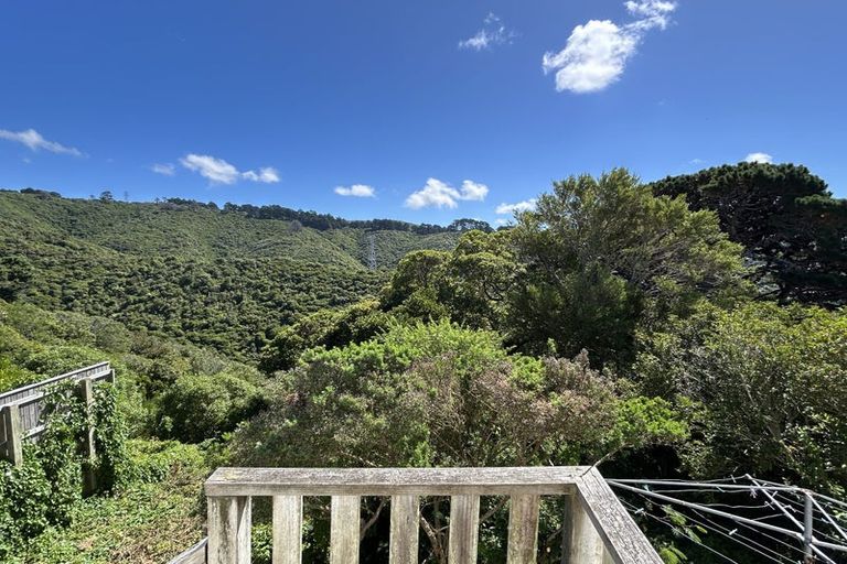 Photo of property in 12 Karepa Street, Brooklyn, Wellington, 6021