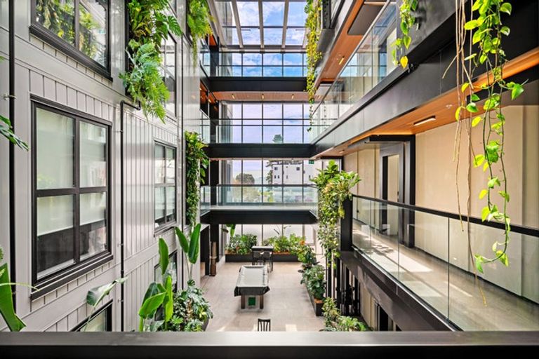 Photo of property in The Victor, 202/4 Bute Road, Browns Bay, Auckland, 0630