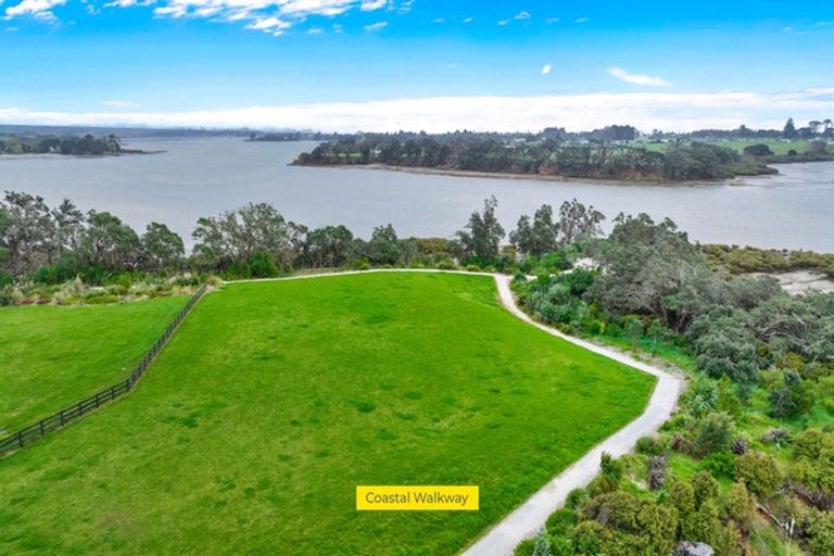 Photo of property in 59 Mclarin Road, Glenbrook, Waiuku, 2681