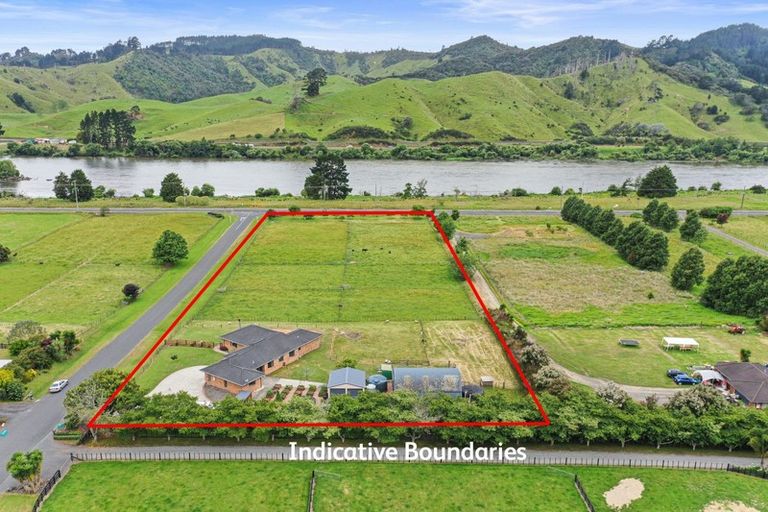 Photo of property in 17 Kauri Lane, Huntly, 3771
