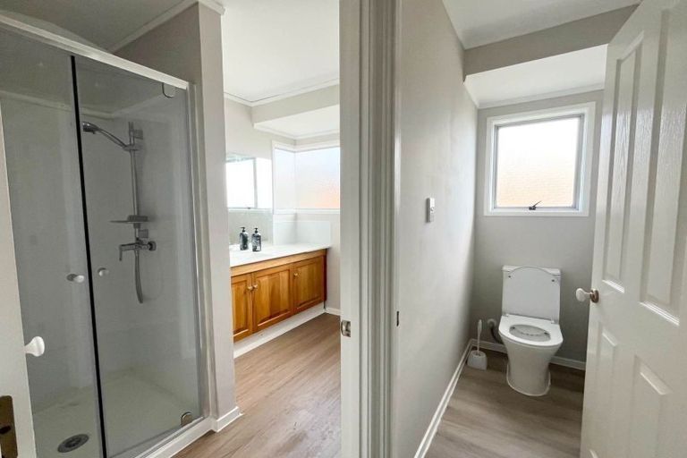 Photo of property in 2/15 Summermist Drive, Northpark, Auckland, 2013