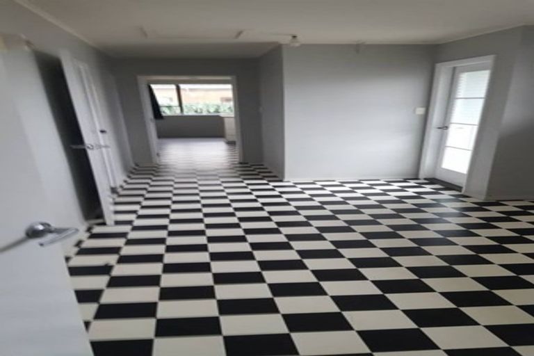 Photo of property in 18a Woodstock Place, Russley, Christchurch, 8042