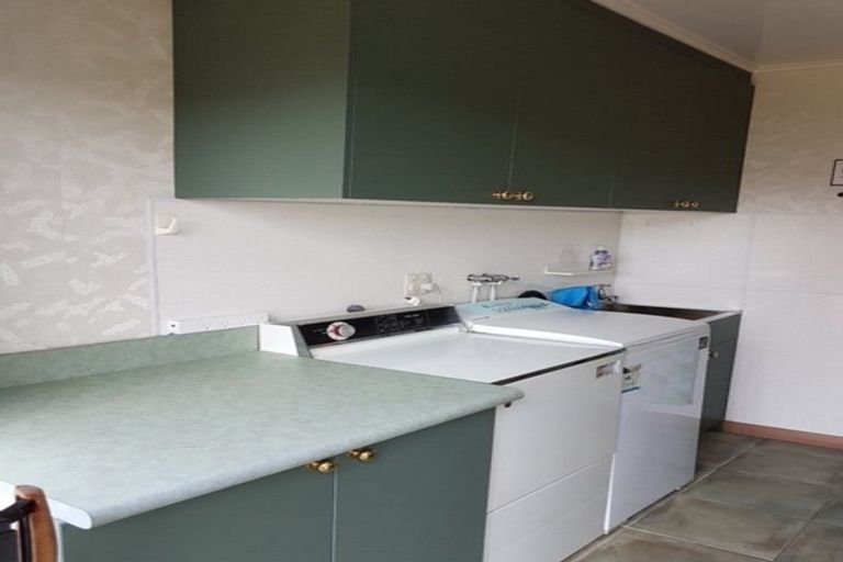 Photo of property in 126 Centennial Avenue, Helensburgh, Dunedin, 9010