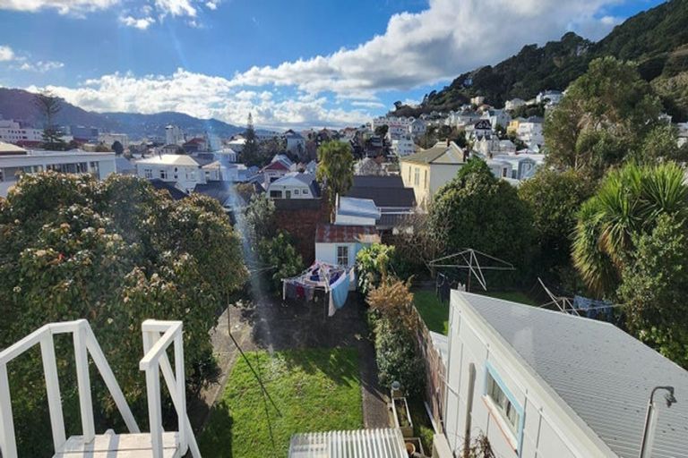 Photo of property in 67 Pirie Street, Mount Victoria, Wellington, 6011
