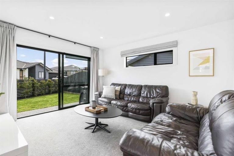 Photo of property in 19 Faber Place, Rototuna North, Hamilton, 3210