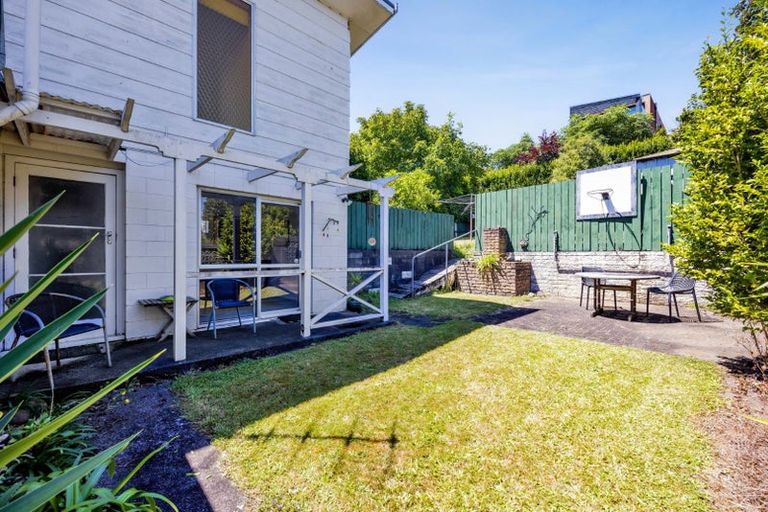 Photo of property in 44 Gilbert Street, New Plymouth, 4310